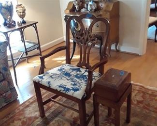Excellent Chippendale style arm chair