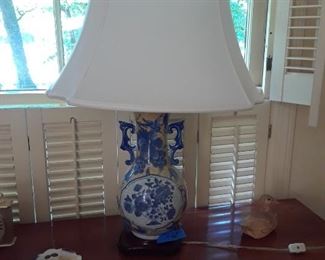 Blue and yellow porcelain base, Asian style lamp