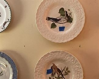 And more collectible bird plates