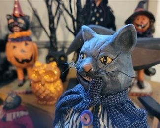 Not sure I would trust this cat...