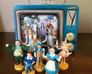 Vintage Wizard of Oz lunch box & Figurines