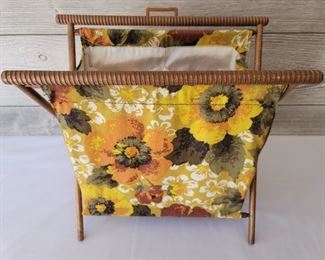 Mid Century Flolding Yarn/Sewing Basket