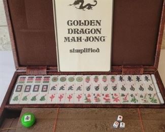 Golden Dragon Mah-Jong in Case