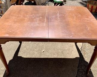 Colonial Maple Dining Table & 4 Windsor Chairs
