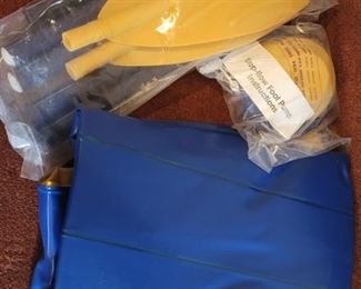 (2) Man Blow up Boat with Oars