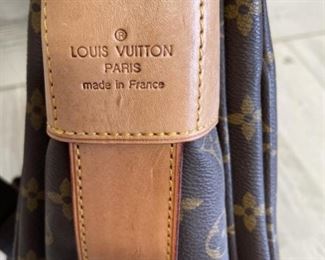 Louis Vuitton Monogram Messenger Bag