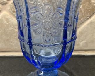 (7) Juliska Glassware Colette Delft Blue Water
(7) Water Goblets standing 6.5in each
Discontinued Pattern, 2013 - 2018