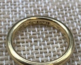 18k Gold Band inscribed ‘LP to HP March 16 1919’ 4.19g