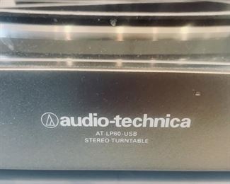 Audio-Technica Turntable in Phenomenal Shape