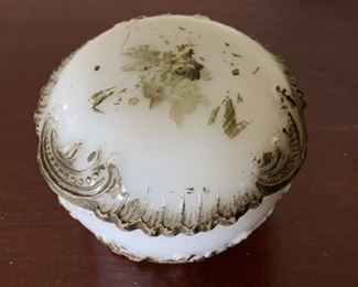 Lidded Round Fine Porcelain China Trinket Box