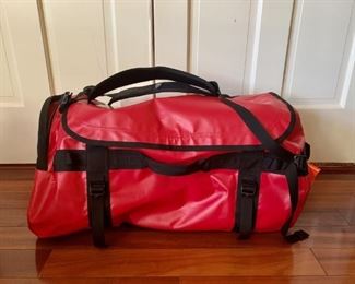 North Face Duffle Bag with Backpack Straps
