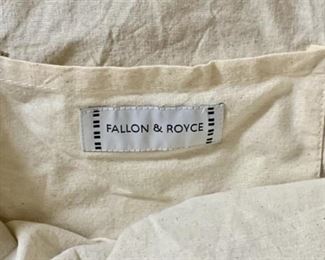 Straw Fallon & Royce Tote Bag
