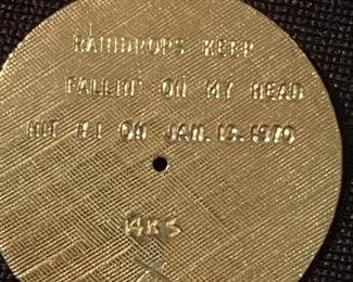 14k Gold ‘Raindrops Keep Falling on My Head’ #1
June 13, 1970 Signed BJ Thomas Gold Record Pendant
3.74g