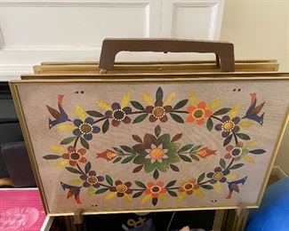 Set of 4 TV trays with stand - my FAV!