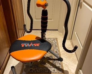 Twist workout chair