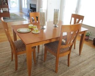 Ethan Allen table/6 chairs