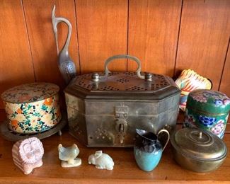 156 Metal Boxes Other Collectibles