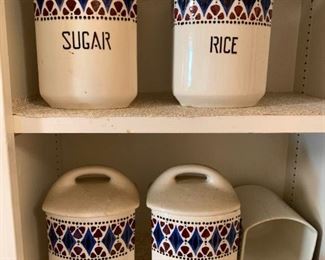 187 Terra Turn Teplitz Czech Canisters