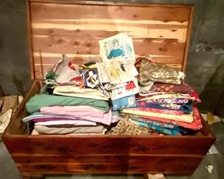 043b Seattle Cedar Chest, Fabric, Sewing Patterns