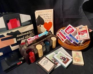 057b Vintage Poker Chips Cards Shuffler