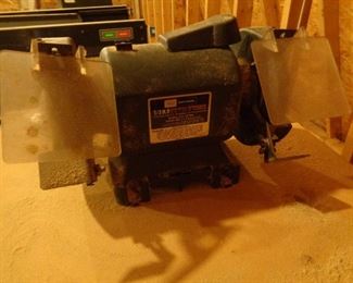 Craftsman 1/3 HD Bench Grinder 6x3/4" wheels