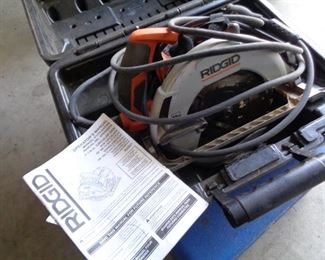 Ridgid 7 1/4" circular saw in carrying case with Manual