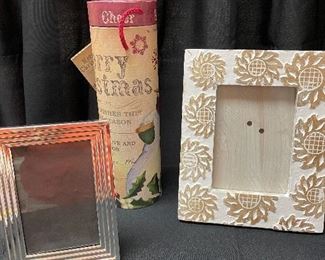 #1225A - Set of 3, 2 frames and wine gift box - $5