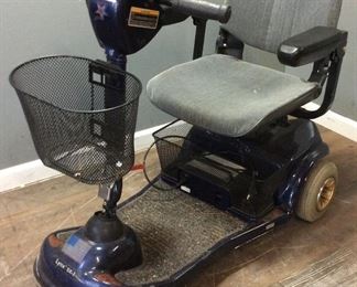 INVACARE LYNX SX-3 ELECTRIC MOBILITY SCOOTER