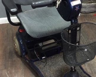 INVACARE LYNX SX-3 ELECTRIC MOBILITY SCOOTER