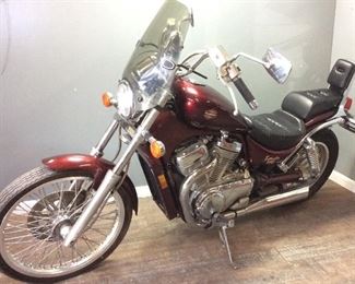 1994 SUZUKI INTRUDER 800 MOTORCYCLE WITH 5856 MILES