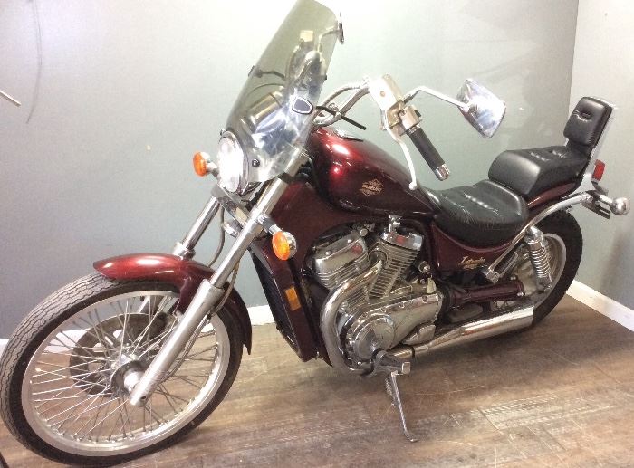 1994 SUZUKI INTRUDER 800 MOTORCYCLE WITH 5856 MILES