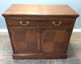 VTG. MAHOGANY BAR/HICKORY CHAIR CO.