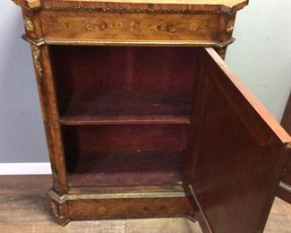 ANTIQUE 2 SHELF CABINET