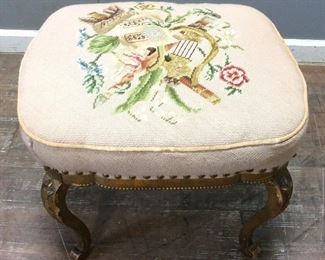 VTG. FOOT STOOL