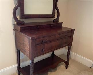Mahogany gentleman's dresser with mirror from the “Hartness” estate. Dated 1840. Has key
