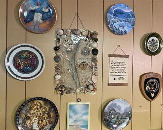 Assorted Collectible Plates, Wall Hangings & Quotes