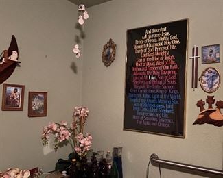 Assorted Household Decor, Wooden Cross Decoration, Wind Chime, Silk Flowers