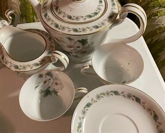 Noritake Nippon Japan Toki Kaisha