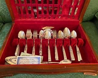 Community Silver Plate "Morning Star" Flatware Set & Chest 