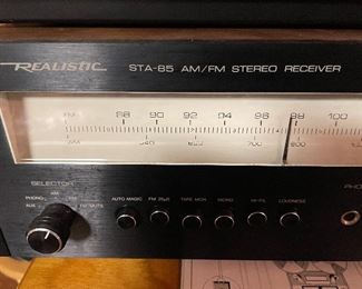 Realistic AM/FM Stereo Receiver