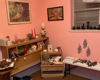 Monkey Pod Three Tier Teak Wood Lazy Susan Water Buffalo Philippines, Monkey Pod Teak Wood Lazy Susan Carved Fish Hors d' Oeuvres Stand, Monkey Pod Relish Tray Teak Wood, Hand Crafted Shelving/Shadow Box, Framed Crafted Sea Shells, Ladies Purses, Vinyl Records, Vintage Sailfish & Seahorse Wall Decoration Resin, Electric Hurricane Lamp