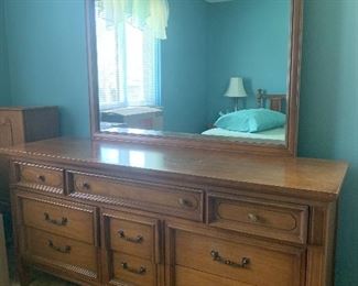 Dresser and mirror old 15.00 or 25.00 for king bed and chest and dresser