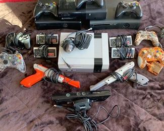 NINTENDO ORIGINAL, XBOX--ALL TESTED AND WORKING