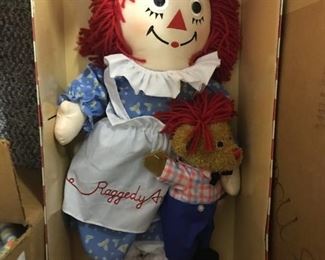 Raggedy Ann and Teddy Bear