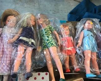 Crissy and Velvet and other dolls related