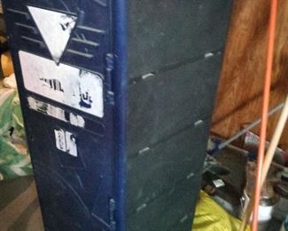 34.PLASTIC LOCKER $20