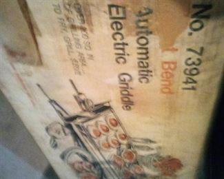 53.VINTAGE GRIDDLE NEW IN BOX $10