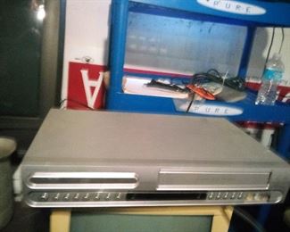 64.DVD PLAYER $15