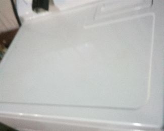 5.NICE ELECTRIC DRYER WORKS GOOD. $125 KENMORE