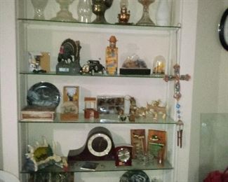 GENERAL PICTURE OF ITEMS THERE